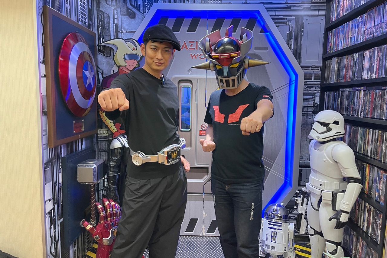 ファンとのツーショットも撮影した松田悟志