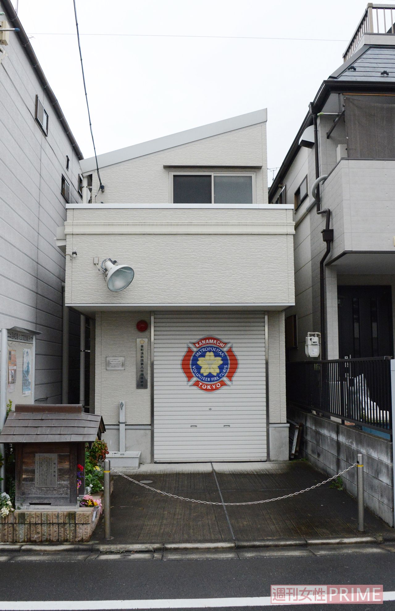 現場は今は格納庫になっていて順子さんをしのぶ順子地蔵が建てられている