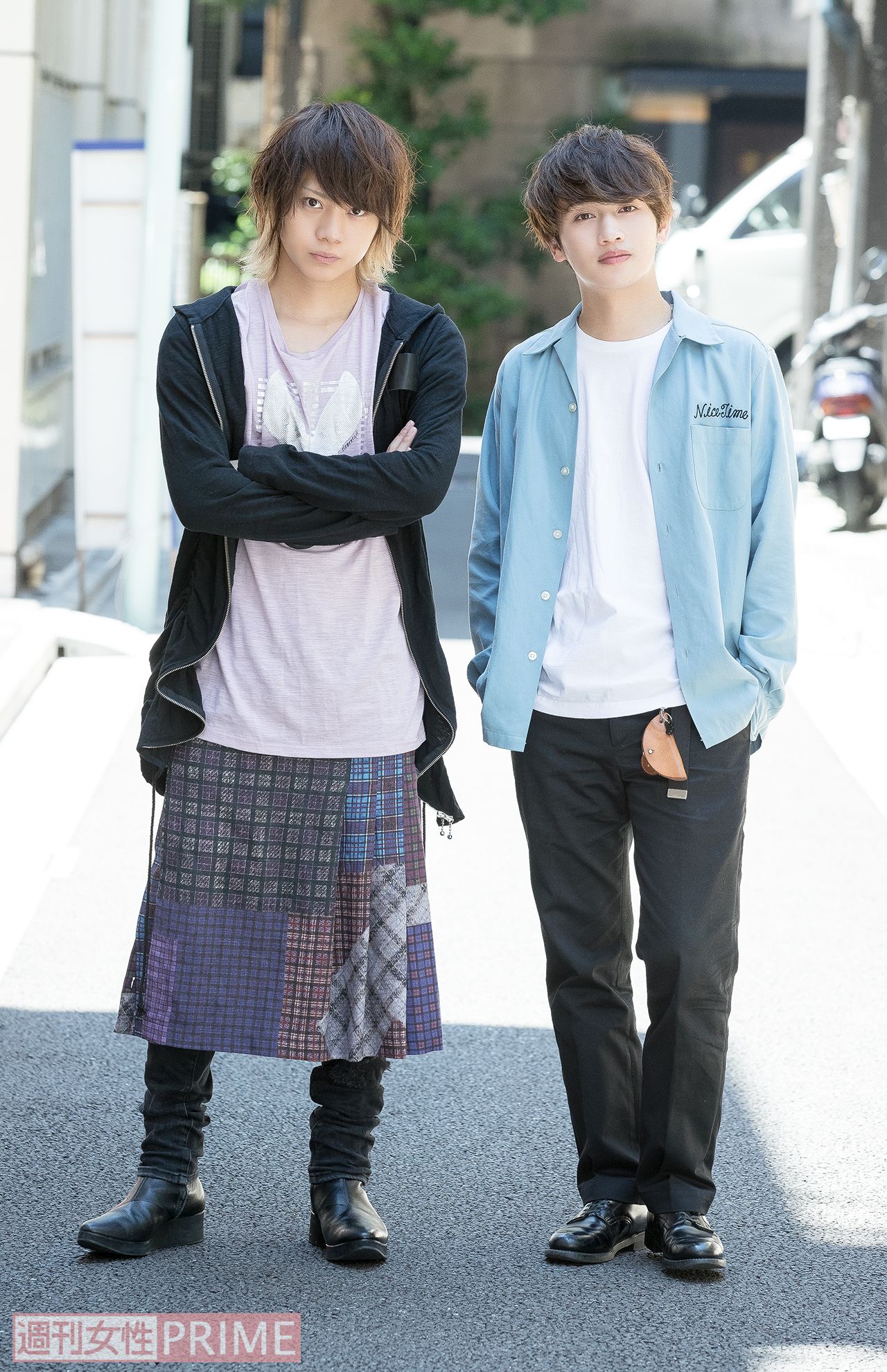 佐藤流司、松本岳　撮影／伊藤和幸　スタイリスト／浜元理恵（佐藤さん）　衣装協力／elements,H（佐藤さん、トップス2点）