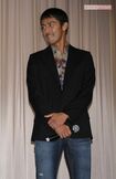2009年、映画『チョコレート・ファイター』舞台挨拶に出席した阿部寛