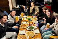 《50代~60代の利用が4倍に》旅しながら働く『おてつたび』がブーム、旅費を抑えて「宿泊費タダ&報酬アリ」のからくり
