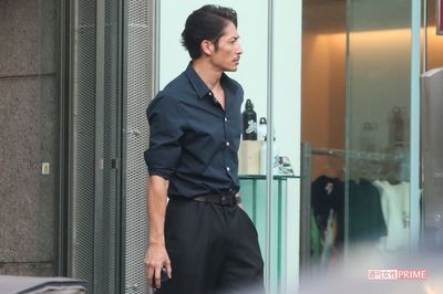 玉木宏、上白石萌音に北大路欣也、秋空の下『極主夫道』『記憶捜査2』ロケを目撃撮