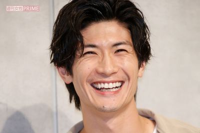 三浦春馬さんのお墓が建てられない!「カネの無心も」遺骨を持った実母が“行方不明”