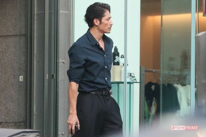 10月下旬、『極主夫道』の撮影現場に現れた玉木宏