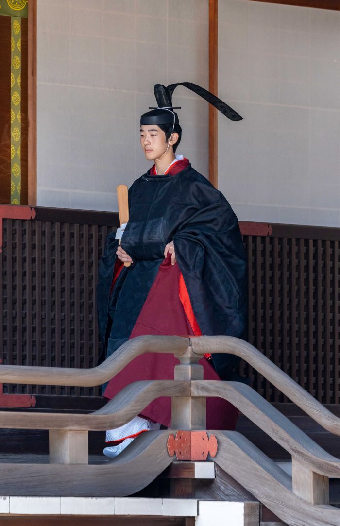 成年式では和装もお召しに（宮内庁提供写真）