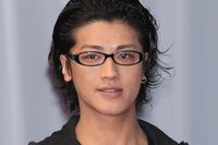 元KAT-TUN・赤西仁が地上波テレビ復帰…「ジャニの神通力が消えた証左」「テレビ局も共犯」“旧ジャニ”と…