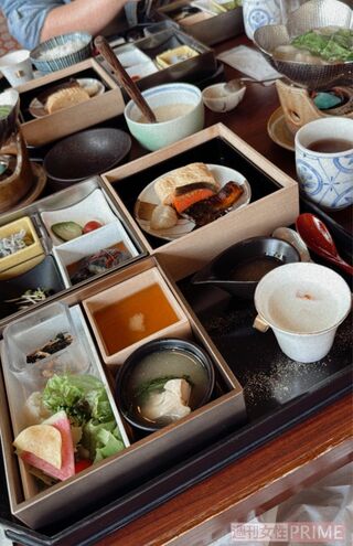 旅の楽しみは美味しい食事！堪能しました　写真提供／加藤綾菜