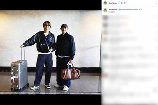 川口春奈とお揃いのサングラスを愛用している板倉滉（写真左、本人のインスタグラムより）