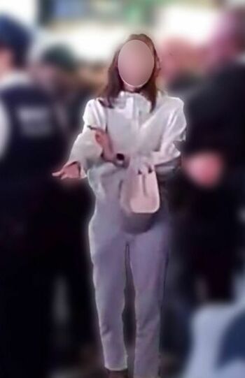 ホストを刺した女性は泣きながら犯行動機を話す（Xより）