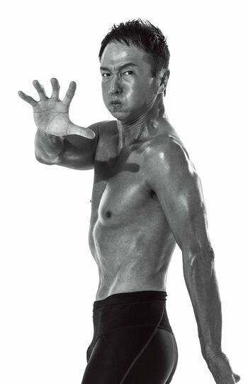 美木良介さん●俳優、歌手として活躍。近年は「ロングブレス」の考案者として活動の幅を広げ、著書累計発行は300万部超え。近著『無敵の100歳』（幻冬舎）では1日7分のロングブレス運動を紹介。あらゆる病気のリスクを抑える健康法として話題を呼び、たちまち11万部を超える。