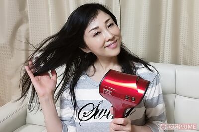 慶田先生が「N-LEDSonicKAMIGA」を使用している姿