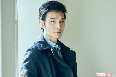 『新しい地図』草なぎ剛「ビンテージに気に入ってもらえる男になりたい」龍のスカジャンを着て2024年も突き…