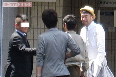 槇原敬之と元恋人の関係性、自宅の庭に残された「鳥居」「龍のオブジェ」が示すこと