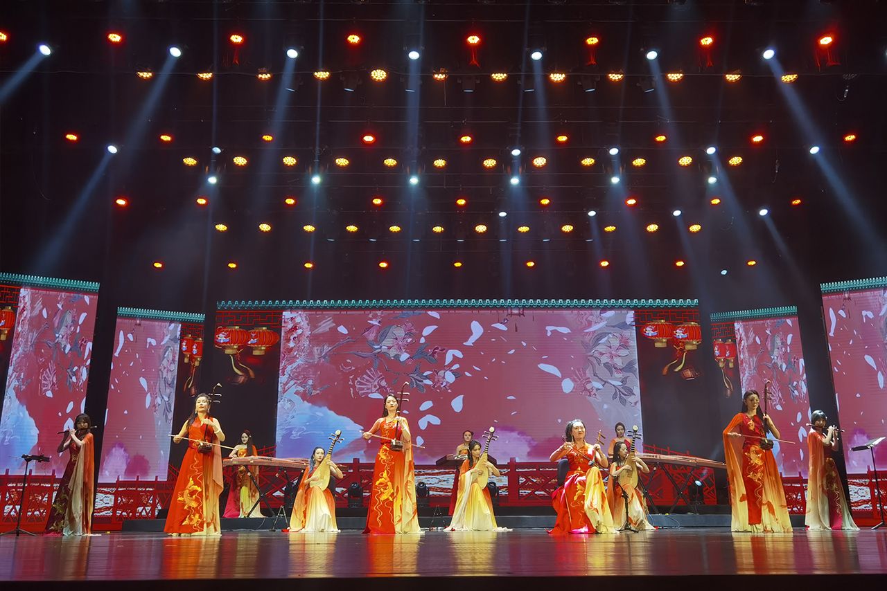 中国の音楽グループ・女子十二楽坊