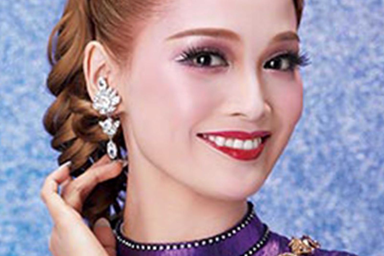 宙組の天彩峰里(宝塚歌劇団公式サイトより)