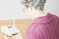 《高齢者を狙う“最新詐欺”》警察・有名人を騙る劇場型からロマンス・投資・闇バイト、狡猾さが進化する悪…