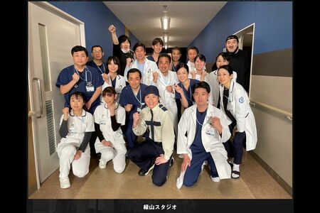 ジャミーンが入院する病院の撮影シーン。別班メンバーの入院先と医師の白衣デザインが違う（番組公式エキストラ写真館より）