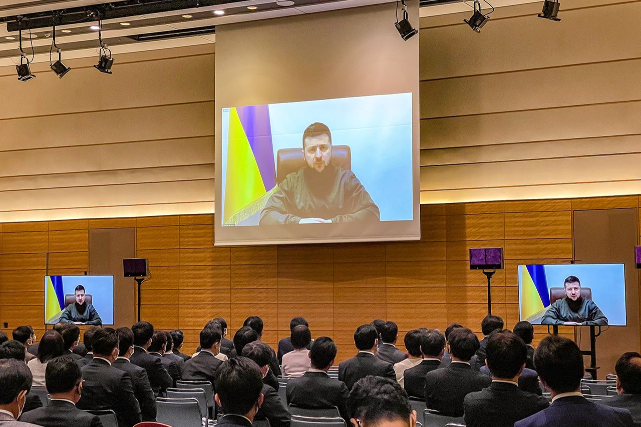 3月23日、日本に向けて演説をしたゼレンスキー大統領