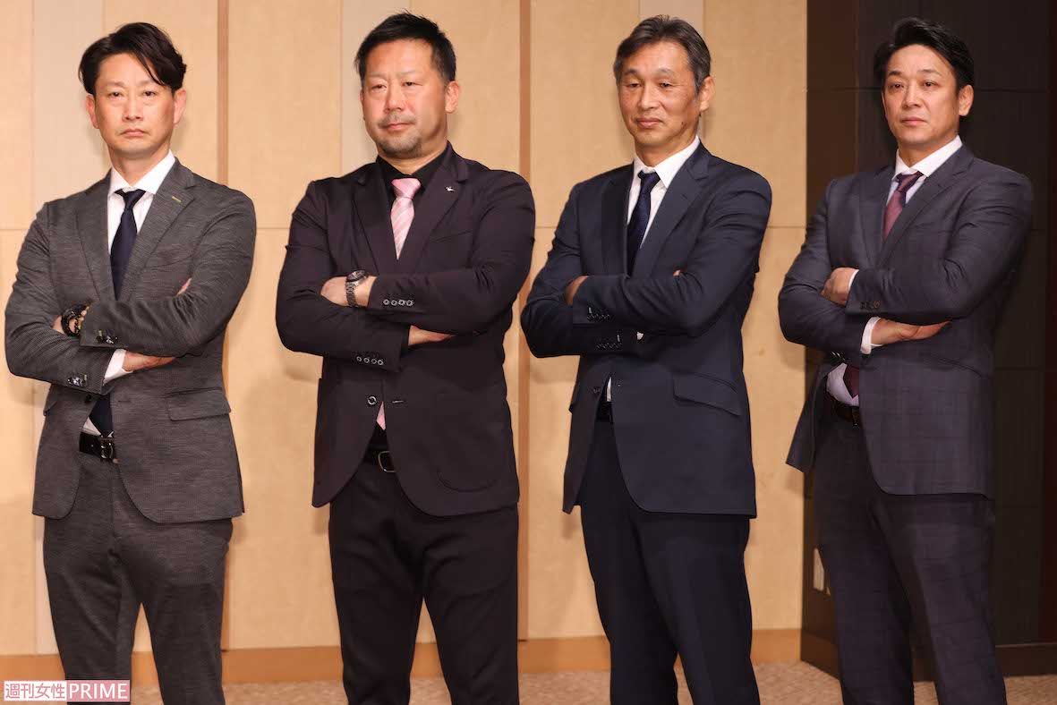 左から、オリックス・バファローズの岸田護監督、東北楽天ゴールデンイーグルスの三木肇監督、埼玉西武ライオンズの西口文也監督、千葉ロッテマリーンズのサブロー監督