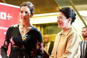 ’17年10月に外交関係樹立150周年で来日したデンマークの皇太子ご夫妻と笑顔で交流された。お代替わりのあとは雅子さまが“外交”する機会も増える？