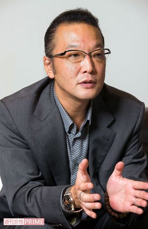 「おふくろは、“先生”と呼ばれるのを嫌い、“ひばりちゃん”と言われるのが大好きだったんです」と加藤　撮影／伊藤和幸