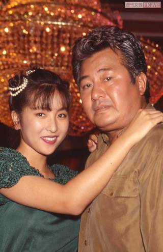 取材の際の絵作りにもサービス精神旺盛だった梅宮辰夫さん。かとうれいこと（1991年7月）