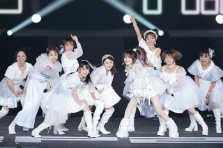 25周年記念コンサートでのモーニング娘。　写真/産経新聞社