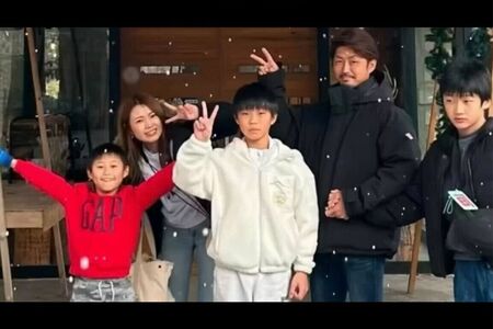 たっくん（右）の12歳の誕生日に、家族旅行で山梨県へ