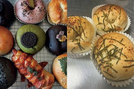 KorinBagelがおすすめする厳選フレーバー8種の詰め合わせ（左）2900円と「大葉明太クリームチーズ」（右）400円