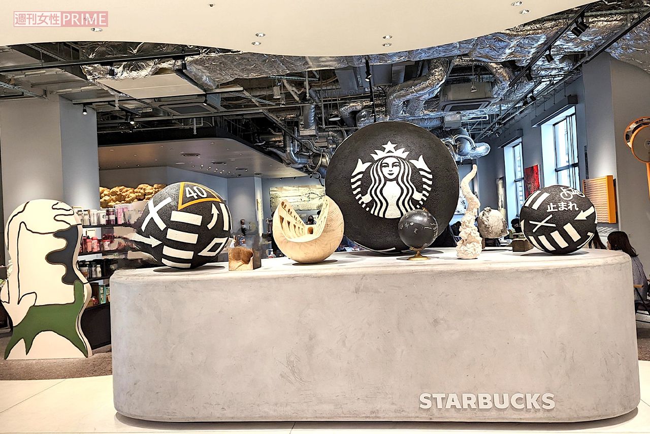 アート作品が楽しめるスターバックスカフェ&アートギャラリー京都BAL　撮影／編集部