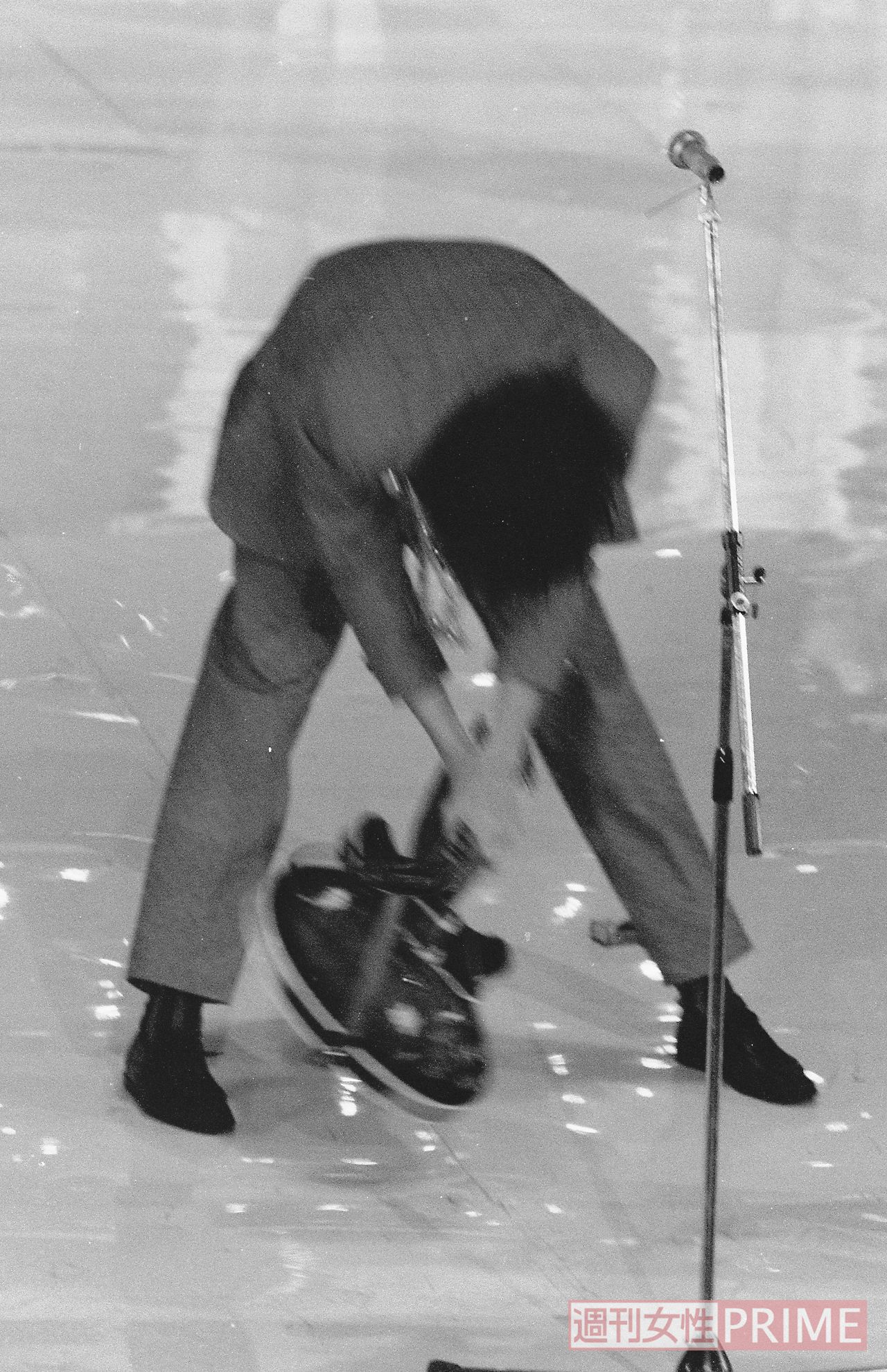 紅白でギターを燃やした吉川晃司