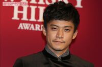 小栗旬ハリウッド進出、本格始動の裏でお手本にしていた「憧れの先輩」