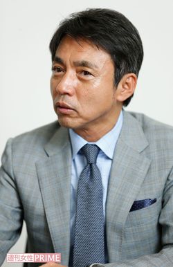 中村竜太郎（なかむら・りゅうたろう）◎フリージャナーリスト。1964年生まれ。大学卒業後、会社員を経て、'95年から週刊文春で勤務。政治から芸能まで幅広いニュースを担当し、数々のスクープを飛ばす。現在は月刊文藝春秋などで執筆中。コメンテーターとして情報番組に出演することも多い。