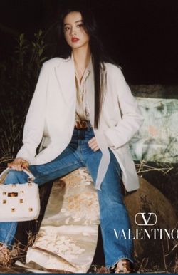 インスタグラムにアップされたKoki,の炎上CM（バレンティノインスタグラムより※現在は削除済み）