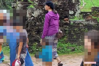 「ミーソン遺跡」を行く杏