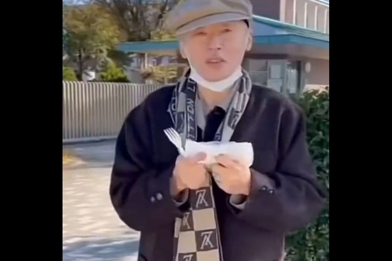 11月4日にツイッターで拡散された動画には、手がブルブル震える田代まさしの姿があった