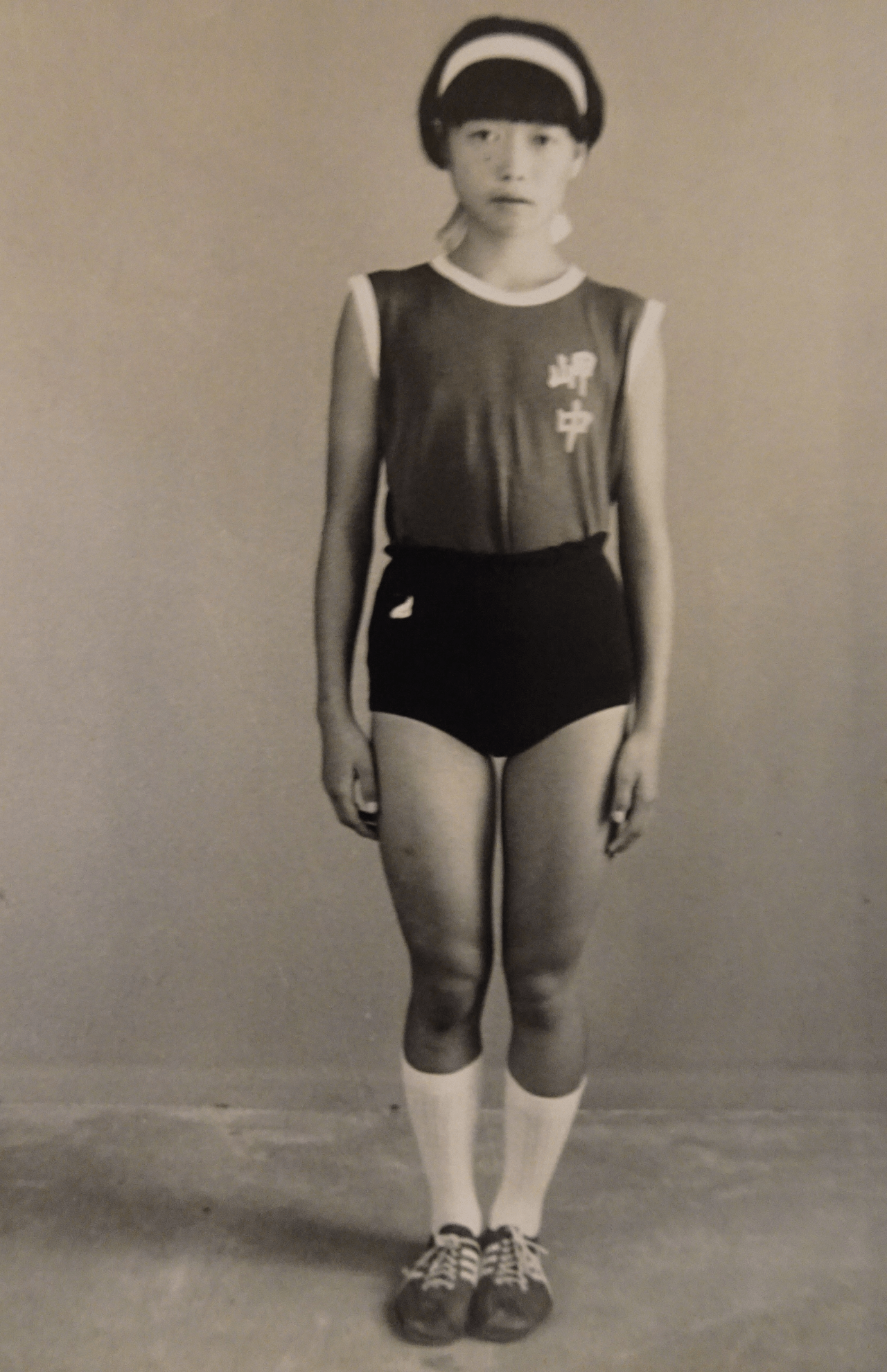 テニス部と陸上部を掛け持ちした中学3年生のとき。全国大会で4位入賞も果たした