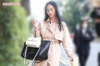 三浦瑠麗、夫・清志氏が横領容疑で逮捕も“私を見て”アピールか、取材陣に『シャネル』『ドルガバ』ハイブ…