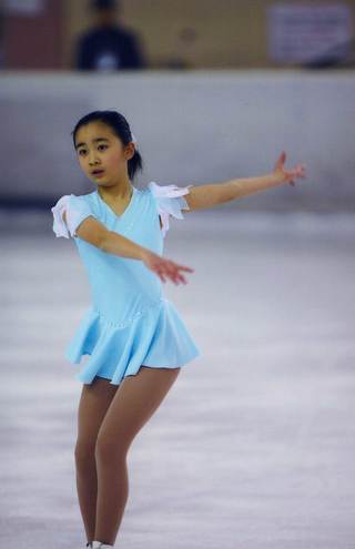 中1の時には東京都スケート連盟主催の大会で優勝するほどの腕前に（'07年4月12日）