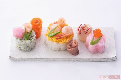 “おいしい花”が百花繚乱！「花ずし」調理／みないきぬこ　スタイリング／中村弘子　撮影／廣瀬靖士