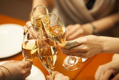 芸能界女子会は恋バナ、下ネタの宝庫！参加タレントが暴露する秘密の花園