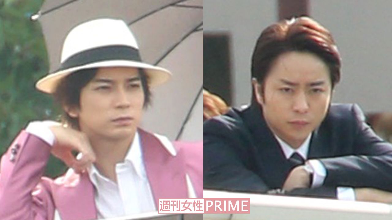 松本潤(左)と櫻井翔(右)