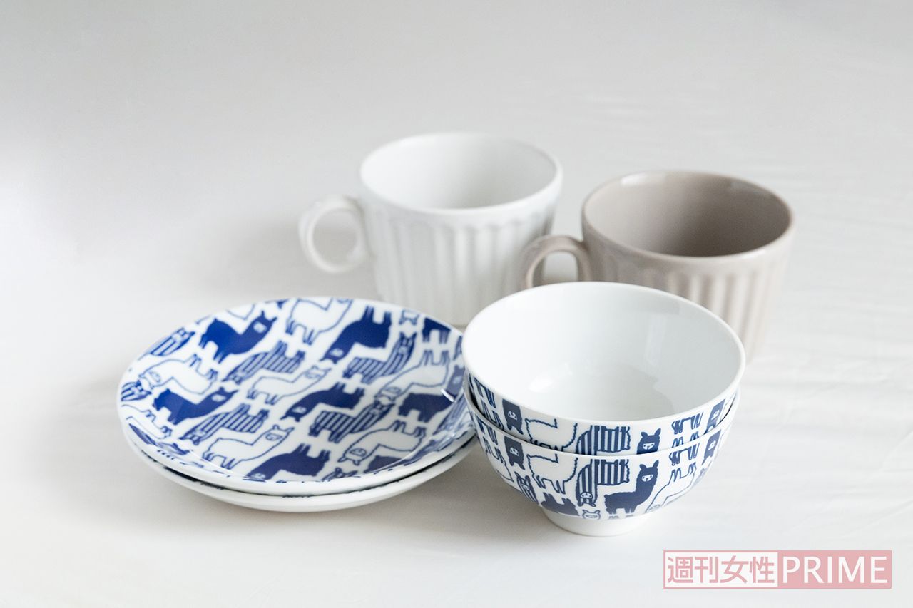 「ダイソーの耐熱ガラス保存容器は、電子レンジの加熱にも使えるスグレモノ。価格は100円以上ですが、買って損はないです」　撮影╱齋藤周造