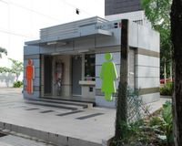 ヨーロッパではトイレのドアをノックしたら大騒動になる