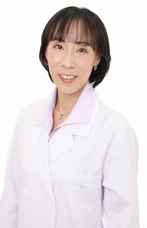 産婦人科医清水なほみ先生●「ポートサイド女性総合クリニック～ビバリータ～」院長。日本産婦人科学会専門医。女性医療ネットワーク発起人。通常の婦人科診療にとどまらず、脳科学や心理学の視点も加えて女性のさまざまな不調と向き合う。