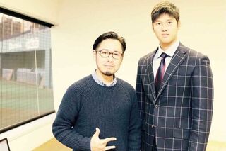 2014年、当時は20歳だった大谷翔平にインタビューをしていた梅田浩司さん（梅田さん提供）