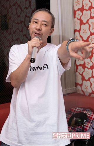 いしだ壱成の取材が行われたカラオケ店で「景気づけに1曲歌っていいですか？」と自慢の歌声を披露