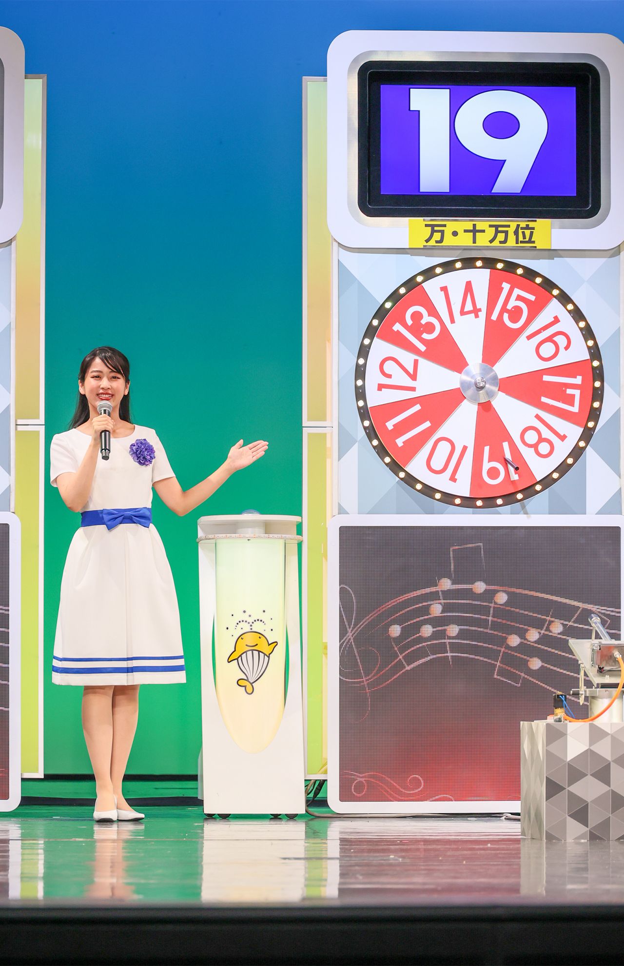 ジャンボ宝くじなどは『映像表示式電動式大型風車型抽せん機』で抽せんが行われている