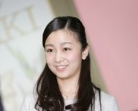 佳子さま　花の展覧会で「赤のほうがバラらしいですね」とコメント