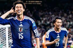 《サッカーW杯・日本代表》気温約気温約30度・湿度78%で「なぜ長袖?」鎌田大地の“譲れないこだわり”と中村敬斗の独特ルーティン